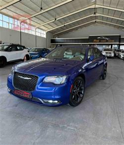 کرایسلەر 300